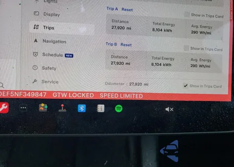 2022 Tesla Model Y z USA, uszkodzony, nr VIN 7SAYGDEF5NF349847